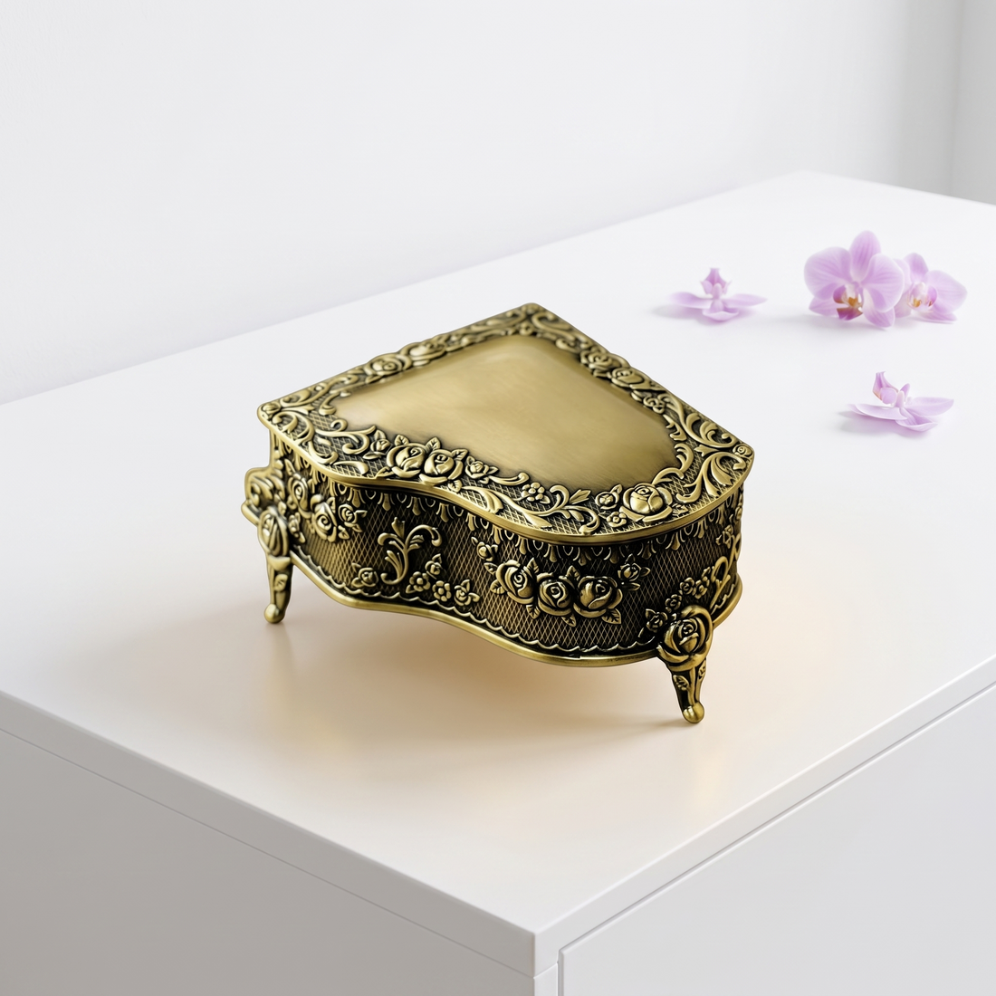The Vintage Piano Music Box That's Also a Jewelry Box