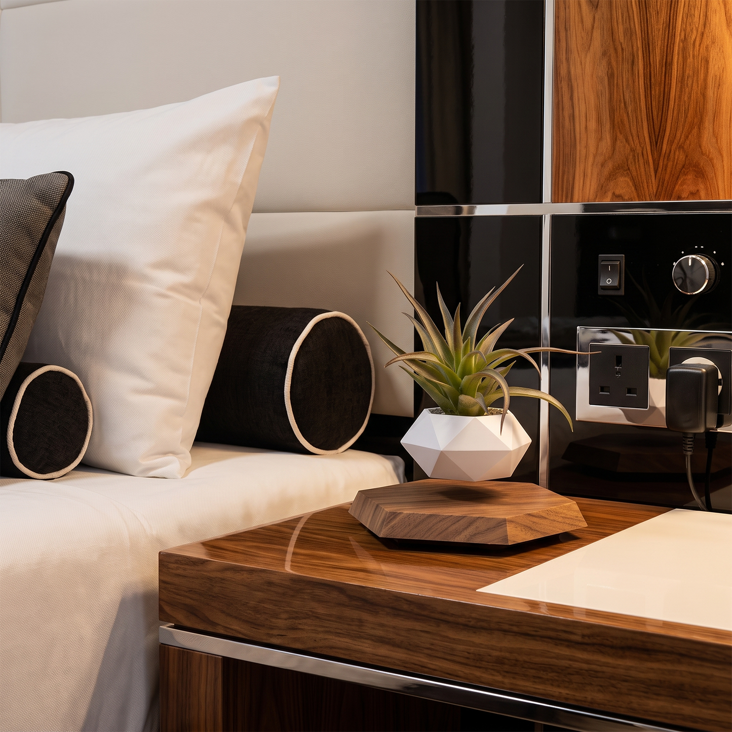 Celestial Serenade™ Magnetic Levitating Floating Planter Pot